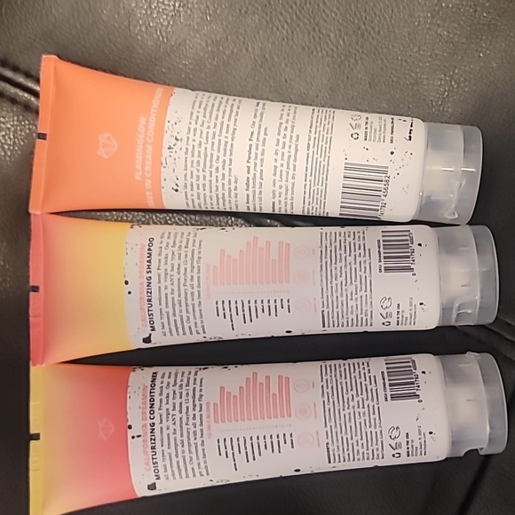 FoxyBae - Picture 2 of 2